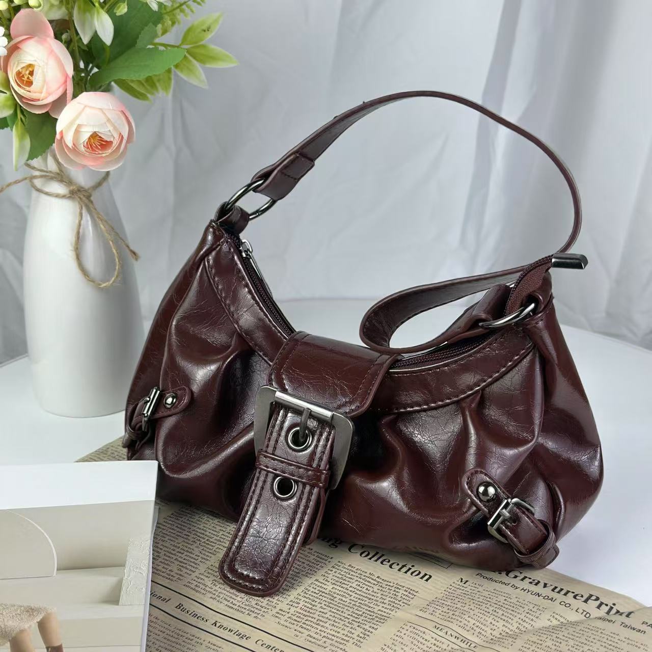 Retro Two-Tone Leather Shoulder Bag