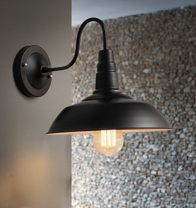 Simple iron wall lamp