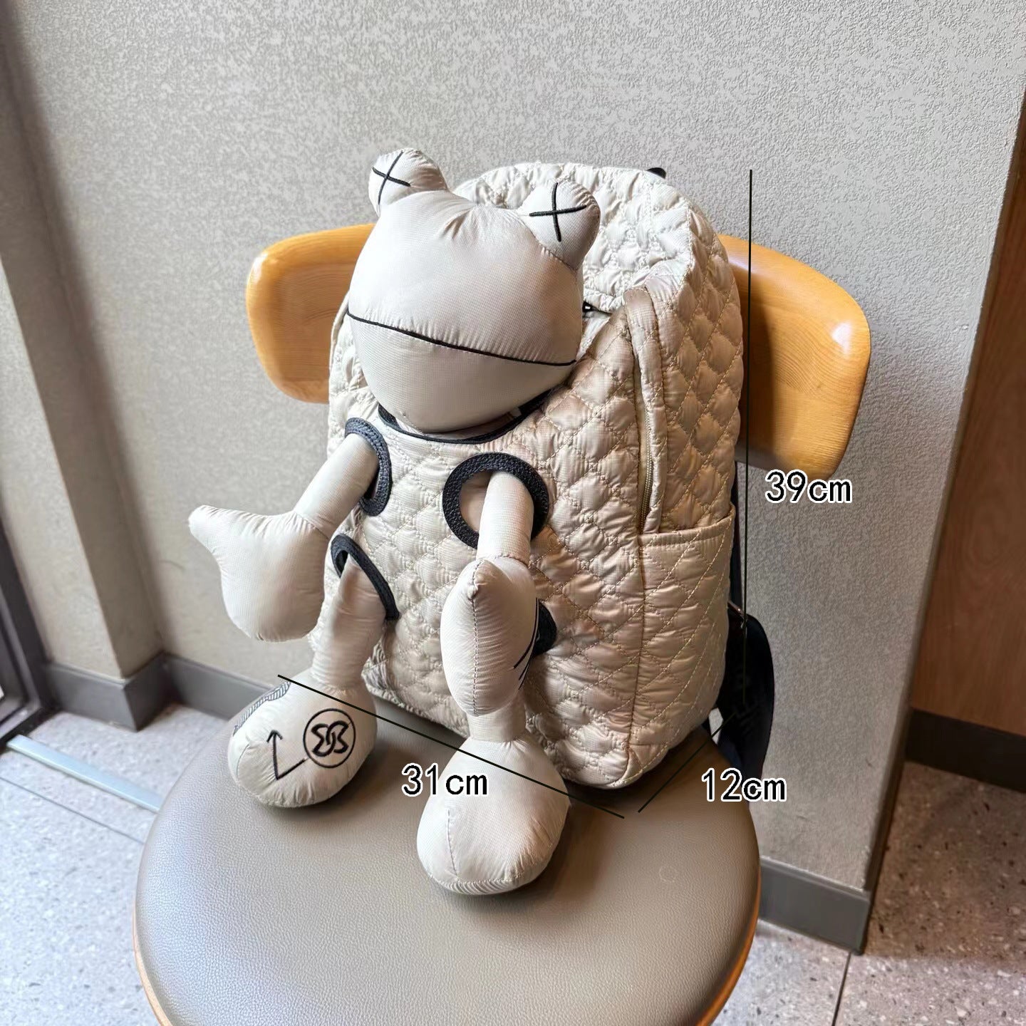 Fashion Frog Design Backpack with Laptop Compartment
