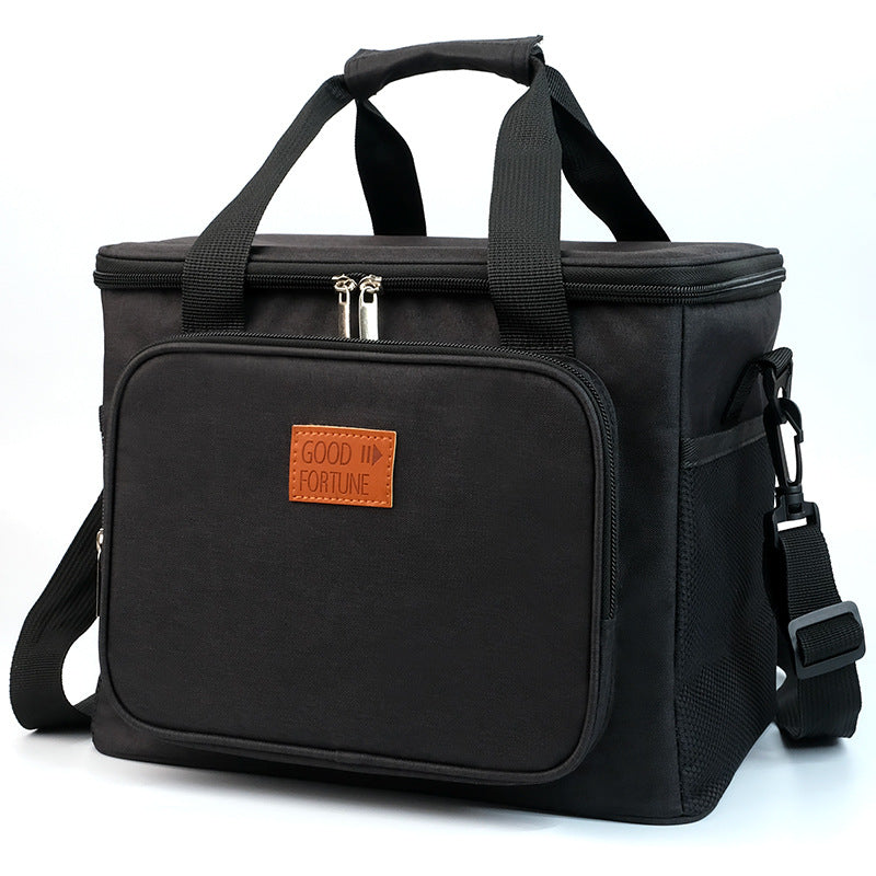 Insulated picnic bag