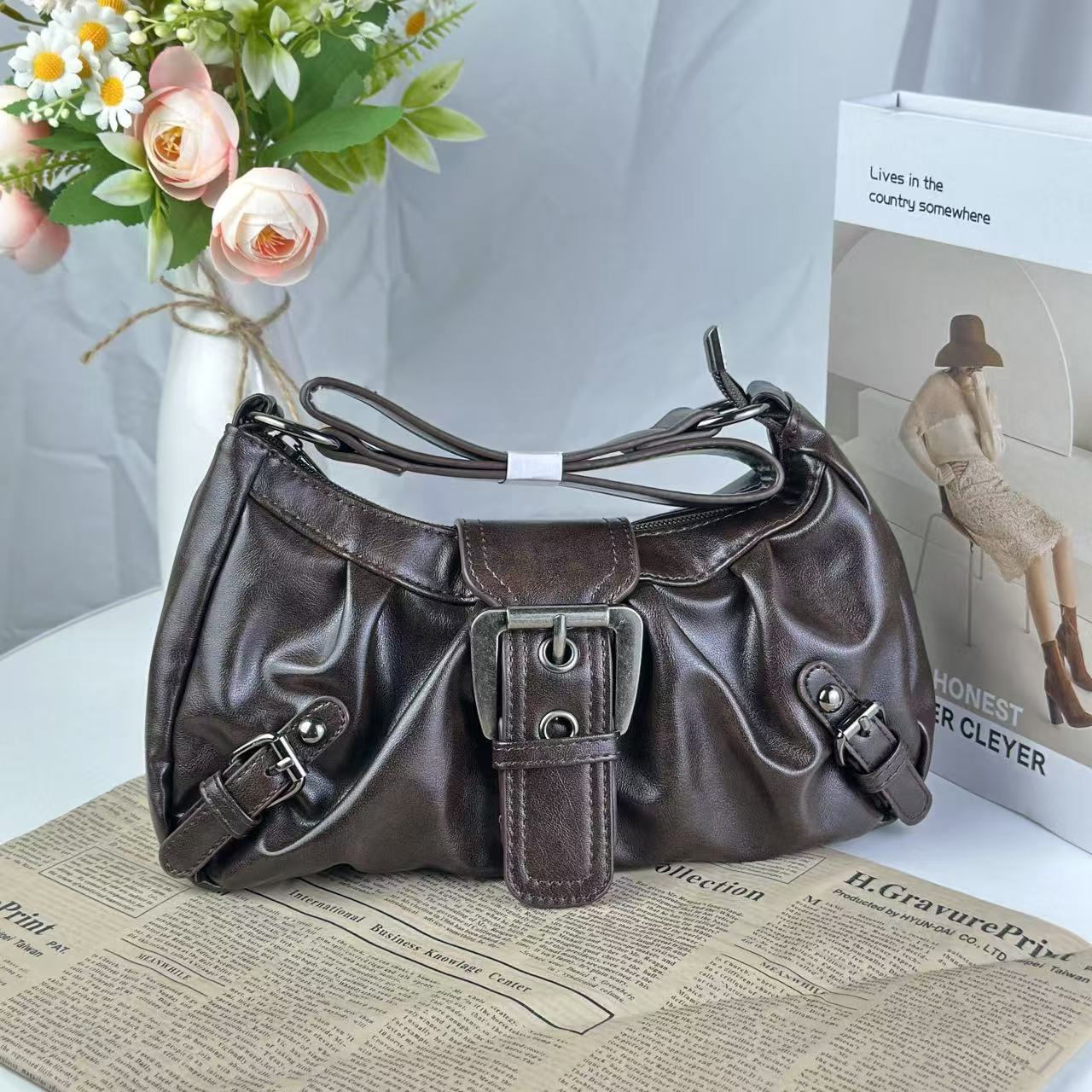 Retro Two-Tone Leather Shoulder Bag