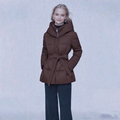 Short, form-fitting and warm coat