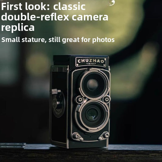 Initial Photo Simulation Dual-Reverse Digital Camera