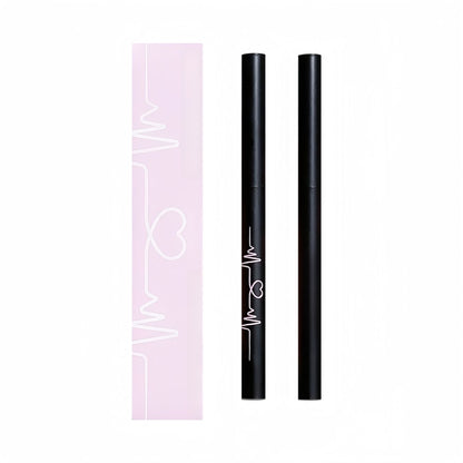 One-piece lip liner to create a full and three-dimensional lip shape