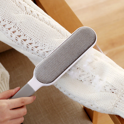 Household Pull Out Lint Remover Brush