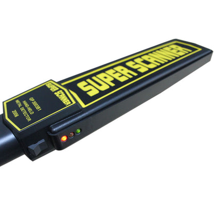 Highly sensitive handheld metal detector