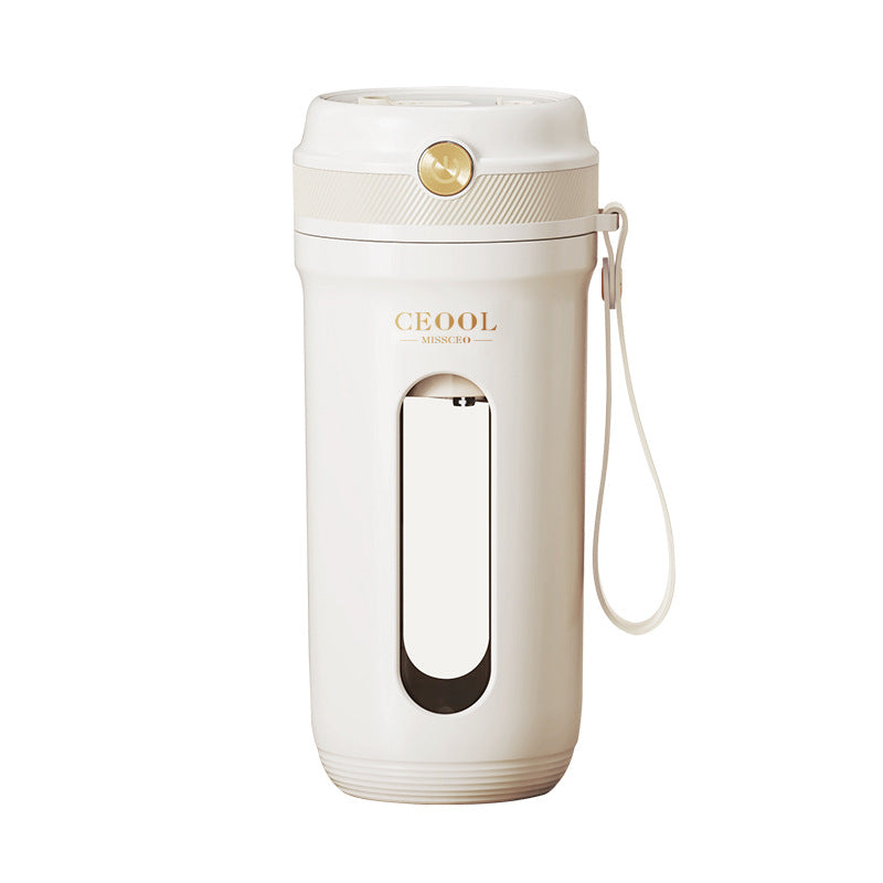 Portable juicing cup