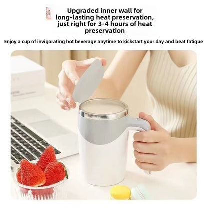 Automatic stirring cup