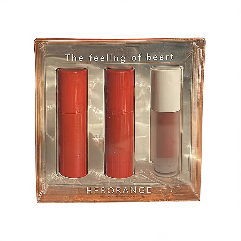 Bright and cool-toned lip gloss