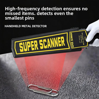 Highly sensitive handheld metal detector