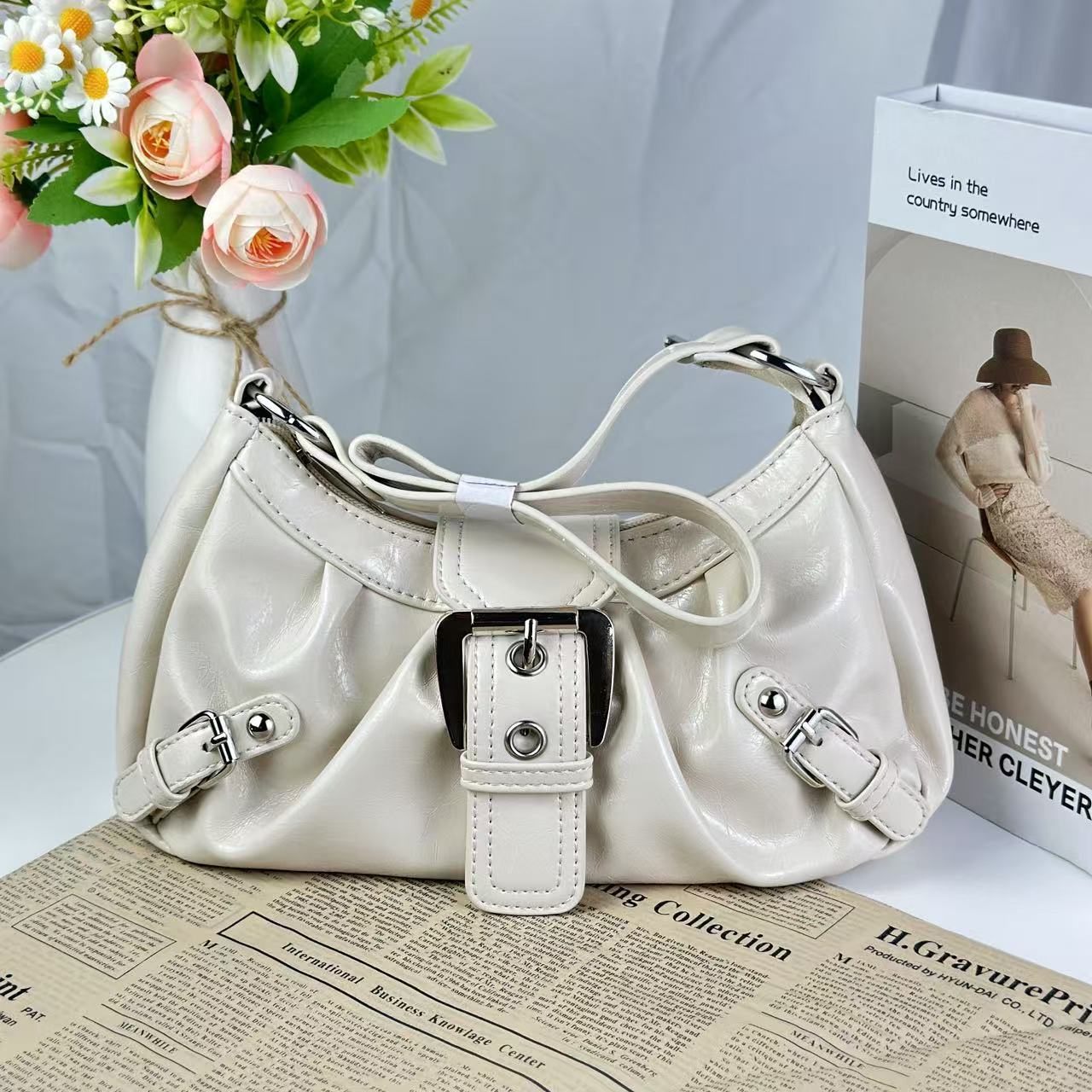 Retro Two-Tone Leather Shoulder Bag