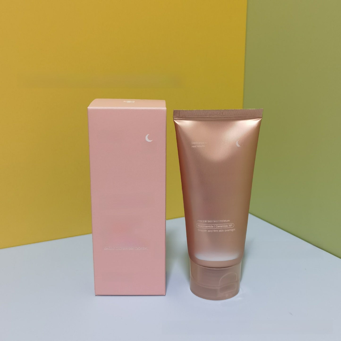 Moisturizing and Hydrating Facial Mask
